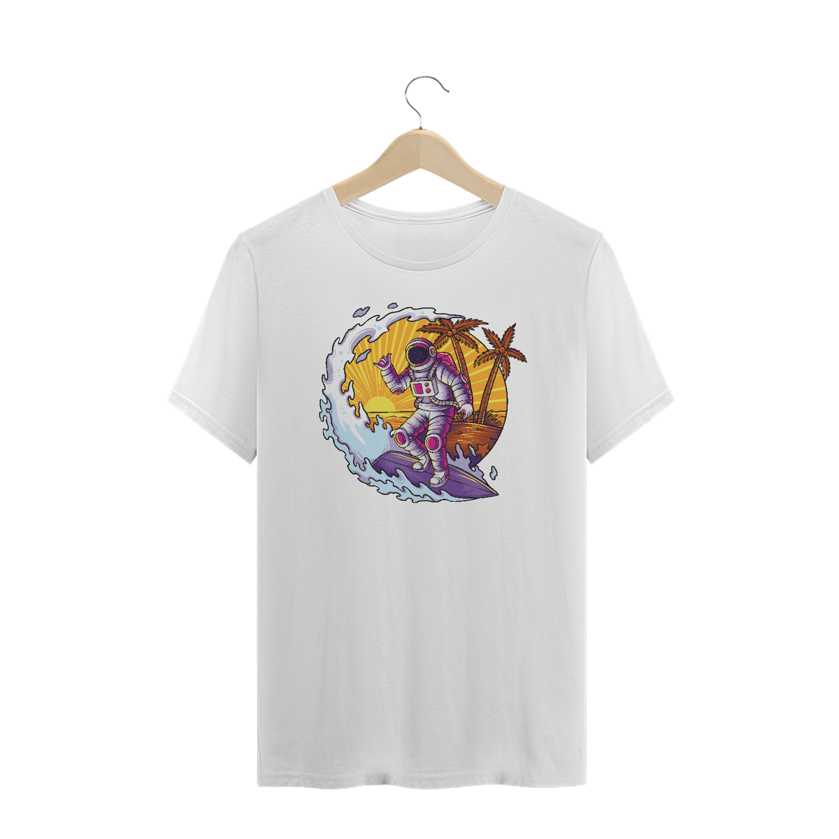 Nome do produto: Camiseta Plus Size Astronauta Surf