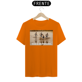 Nome do produto T-Shirt Não é só futebol #2