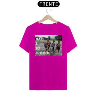 Nome do produto T-Shirt Não é só futebol #1