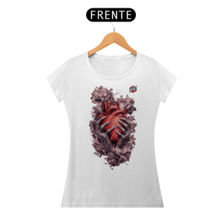 Nome do produto Coração em Mãos - Camiseta Feminina