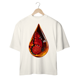 Nome do produto Luz Suspensa – A Beleza em Meio ao Voo - Camiseta Plus Size