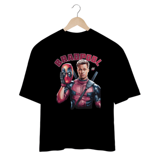 Nome do produto Bradpool – O Herói Que Ninguém Esperava - Camiseta Plus Size