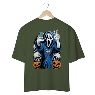 Nome do produto Peace & Ghosts - Camiseta Plus Size