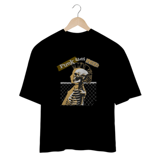 CAMISETA OVERSIZED - PUNK LIVES INSIDE