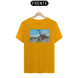 Nome do produto Camiseta Dinossauro na Rodovia com Frase