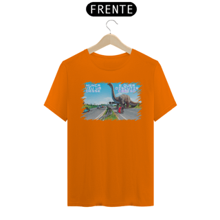 Nome do produto Camiseta Dinossauro na Rodovia com Frase