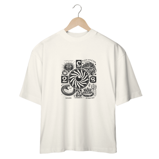 Nome do produto Camiseta Oversized Black Hole Sun