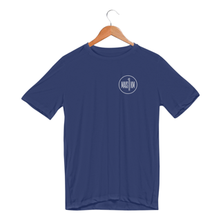 Nome do produto Camiseta UV Clássica Masculina – Mais 1km | Proteção Solar e Respirabilidade