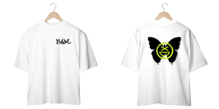 Nome do produto Camiseta Oversize Xisde com Estampa Grafite e Logo Borboleta - Streetwear Exclusivo