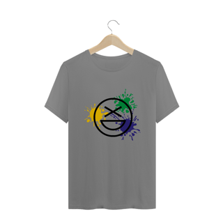 Nome do produto Camiseta Plus Size Xisde com Logo nas Cores do Brasil - Streetwear Autêntico Brasileiro