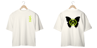 Nome do produto Camiseta Oversize Xisde com Estampa Lateral Grafite, Texto Neon e Logo Borboleta