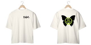 Nome do produto Camiseta Oversize Xisde com Estampa Grafite e Logo Borboleta - Streetwear Exclusivo