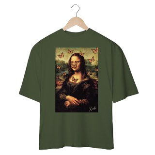Nome do produto Camiseta oversize - Monalisa com borboletas