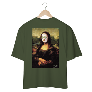 Nome do produto Camiseta oversize - Monalisa com pipino nos olhos