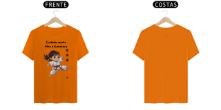Nome do produto Camiseta - Cuidado minha filha é Karateca