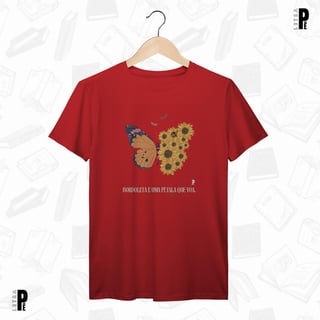 Nome do produtoCamiseta Masculina \ Unissex | Borboleta - Clarice Lispector