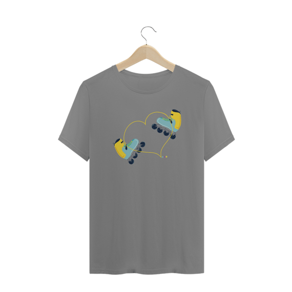 Camiseta plus size Patins (cadarço coração) 