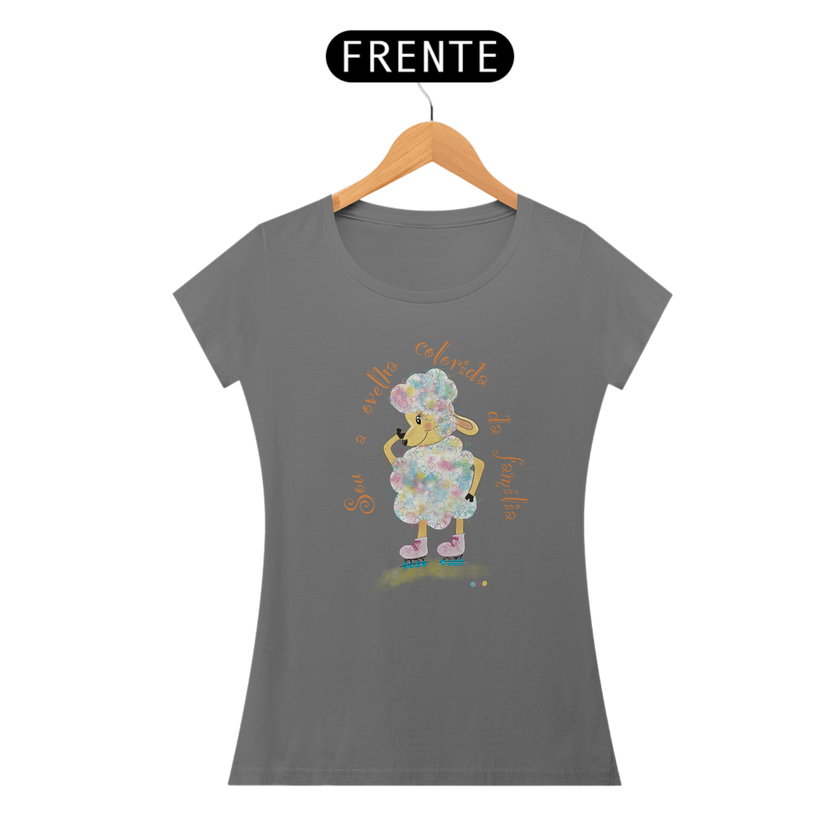 Nome do produto: Baby look estonada Raibow - ovelha colorida - com frase 