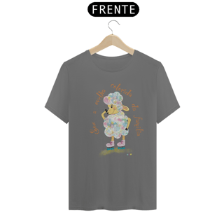 Nome do produtoCamiseta estonada Raibow - ovelha colorida - com frase