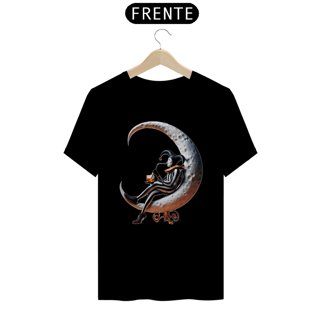 Nome do produto T-shirt Prime linha - Pierrot Solitário com copo e canudo