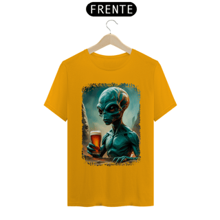 Nome do produto Camiseta Ufologia Modelo 2 - Alienígena Bebendo Cerveja