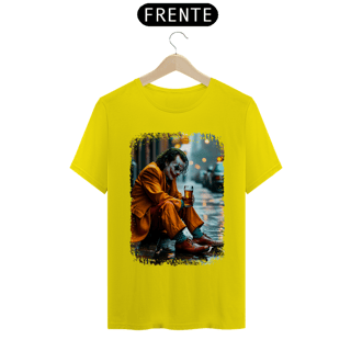 Nome do produto Camiseta Coringa Bebendo Cerveja - Modelo 1