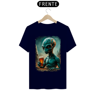 Nome do produto Camiseta Ufologia Modelo 2 - Alienígena Bebendo Cerveja