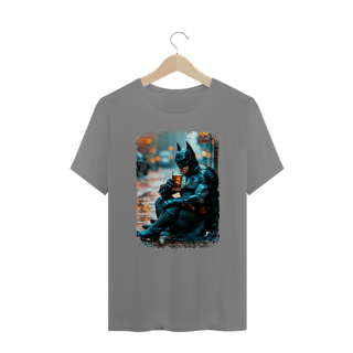 Nome do produto Camiseta Plus Size Batman Bebendo Cerveja - Modelo 1