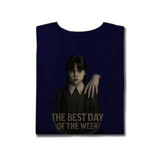Nome do produto Camiseta Plus Size Wandinha Modelo 1 - The Best Day of the Week