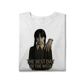 Nome do produto Camiseta Plus Size Wandinha Modelo 1 - The Best Day of the Week