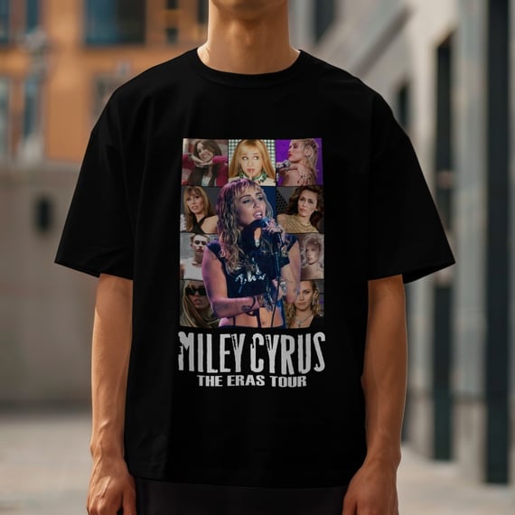 CAMISETA THE ERAS MILEY PRETA 