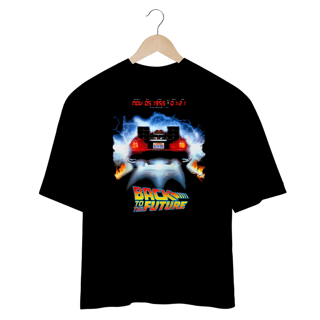 Nome do produto Camiseta Unissex Oversized Back to the Future – DeLorean 88 mph | Viaje no tempo no look