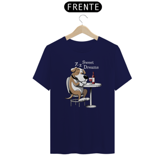 Nome do produto T-shirt Classic com Estampa de Cão no Bar