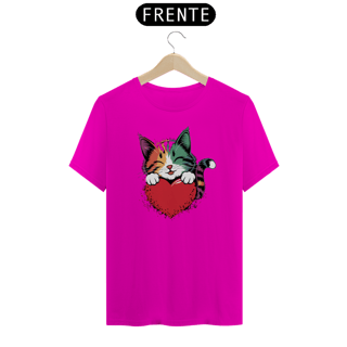 Nome do produto T-Shirt Classic Estampa de um Gato com Coracao
