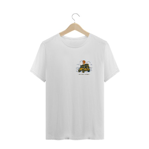 Camiseta Plus Size Rumo ao Sol Pequeno 