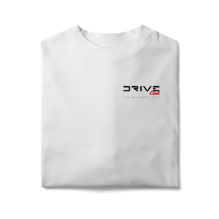 Nome do produto Oversized Drive Club – Roupa folgada. Atitude pesada.