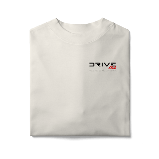 Nome do produto Oversized Drive Club – Roupa folgada. Atitude pesada.