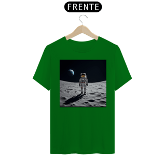 Nome do produto Camiseta Astronauta na Lua