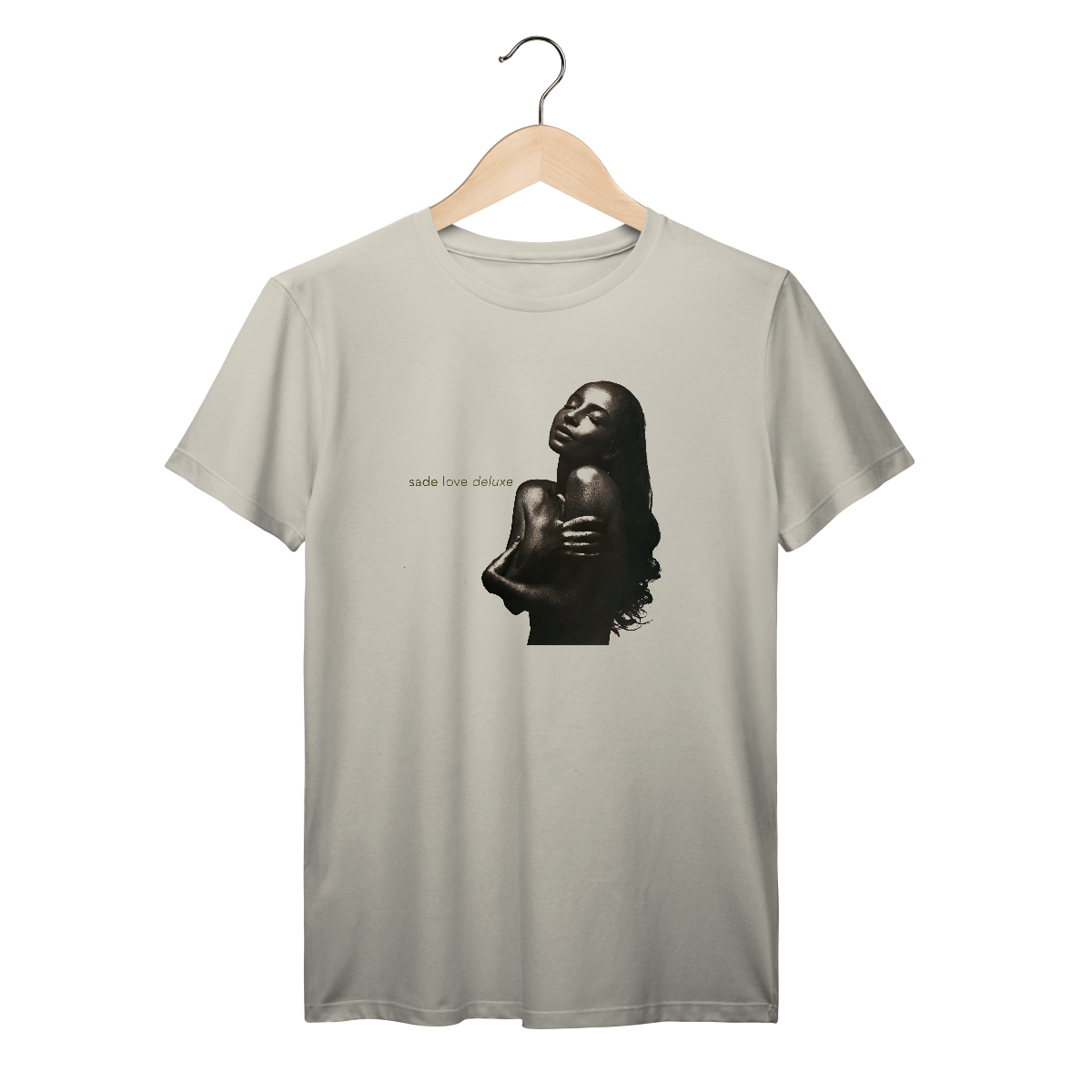Nome do produto: Camiseta Premium Sade - Love Deluxe - Coleção Jazz/ Soul