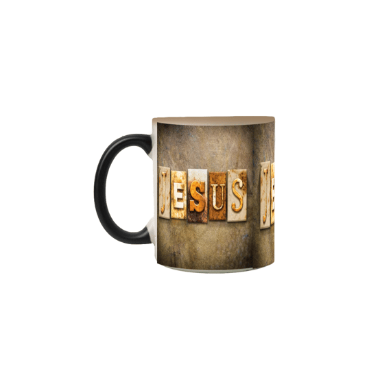Caneca com Jesus escrito