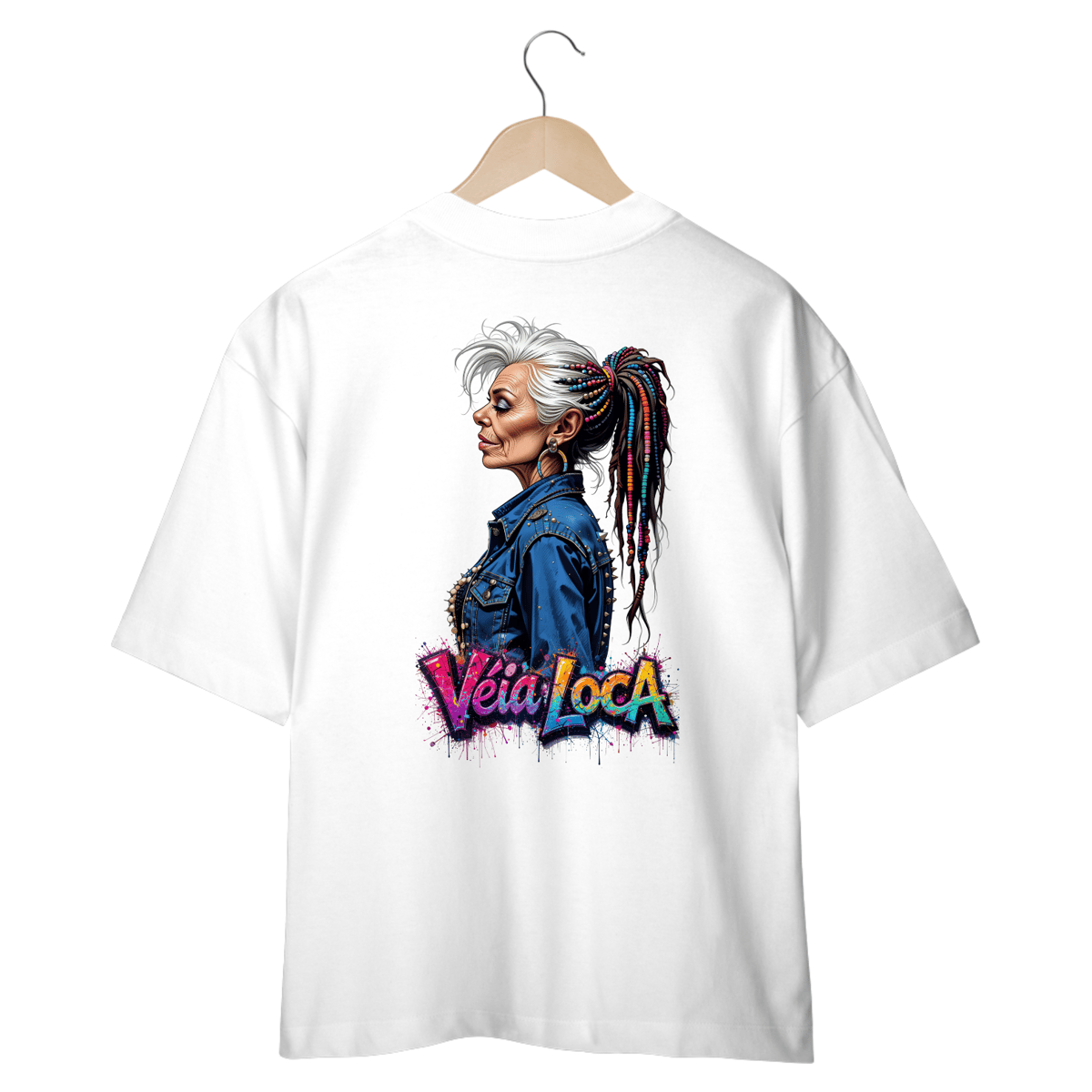 Nome do produto: [Oversized] Camiseta Véia Loca Estilosa (Estampa nas Costas - Frente Lisa)