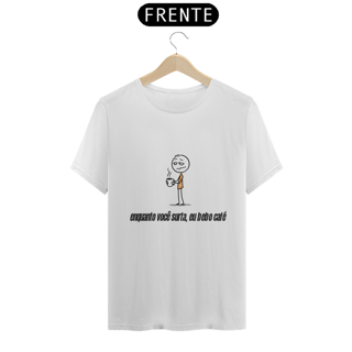 Nome do produto Camiseta Stick Café & Caos