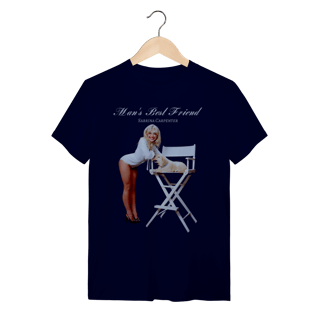 Nome do produto Camiseta - Mans Best Friend chair - Sabrina Carpenter