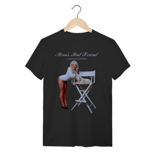 Nome do produto Camiseta - Mans Best Friend chair - Sabrina Carpenter