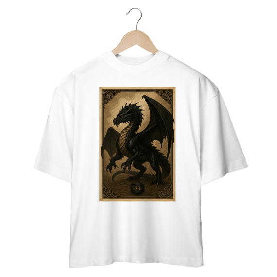 Camiseta Oversized Dragão Negro – Estilo Carta RPG