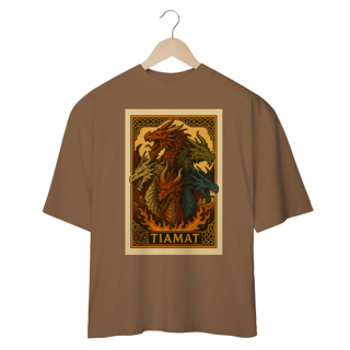 Nome do produto Camiseta Oversized Dragão Tiamat – Estilo Carta RPG