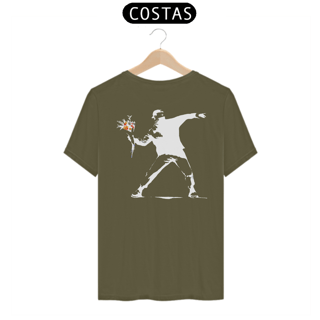 Nome do produto Flower Thrower V2 - Banksy (T-Shirt Prime)