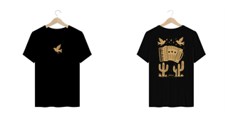 Nome do produto Camiseta Plus Size Xilo Sanfona (estampa clara - frente e verso)