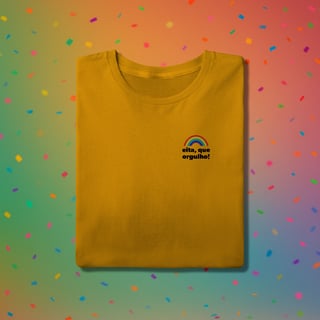 Nome do produto Camiseta EITA, QUE ORGULHO (estampa lateral)