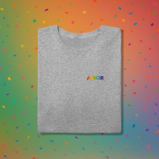 Nome do produto Camiseta  AMOR - Coleção Orgulho (estampa lateral)